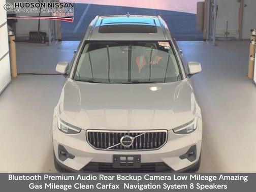 2023 Volvo XC40 B5 Plus Bright Theme