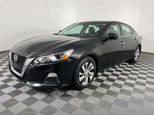 Black 2020 Nissan Altima 2.5 S