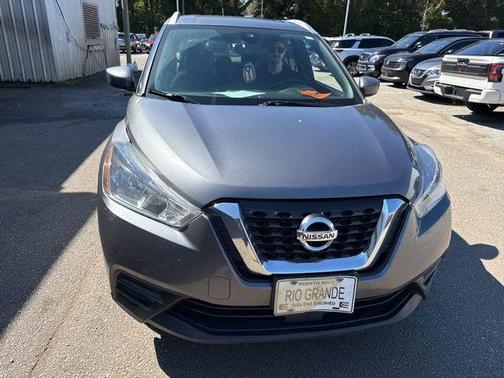 2020 Nissan Kicks SV