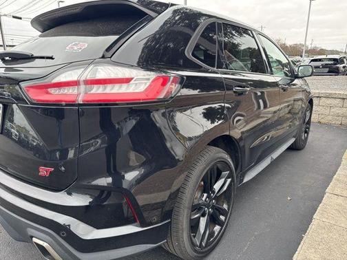 2020 Ford Edge ST
