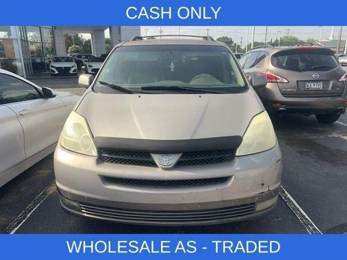 2004 Toyota Sienna XLE