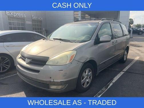 2004 Toyota Sienna XLE