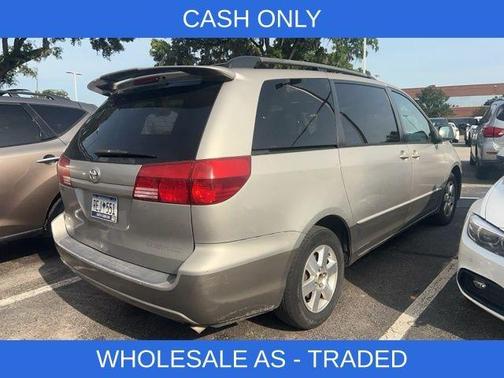 2004 Toyota Sienna XLE