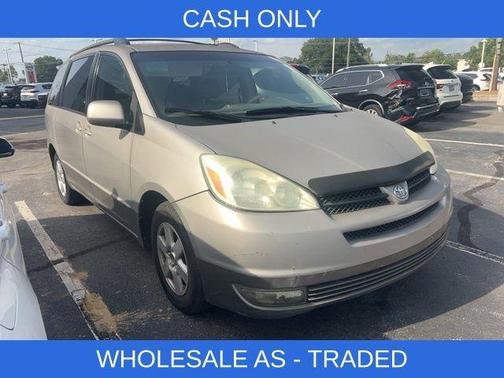 2004 Toyota Sienna XLE