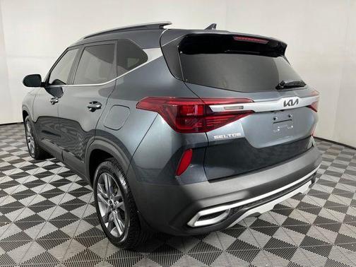 Gravity Gray 2023 Kia Seltos S