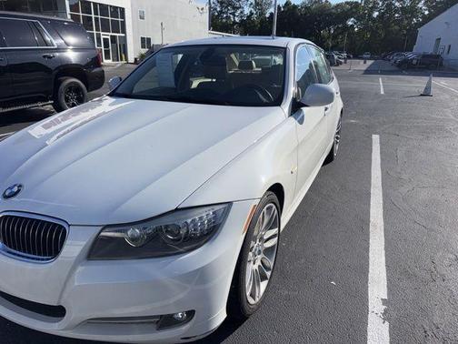 Alpine White 2010 BMW 335 d