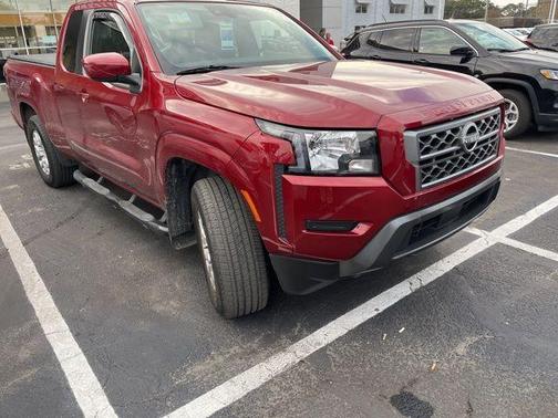 2023 Nissan Frontier SV