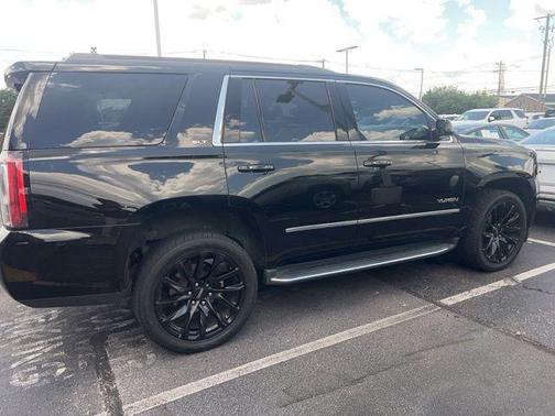 2017 GMC Yukon SLT