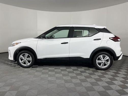 2021 Nissan Kicks S