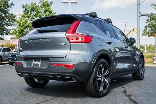 2019 Volvo XC40 T5 R-Design