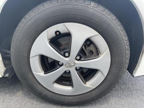 2013 Toyota Prius Three