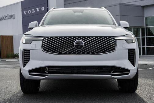 2026 Volvo XC90 B6 Plus 7-Seater