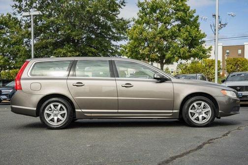 2008 Volvo V70 3.2