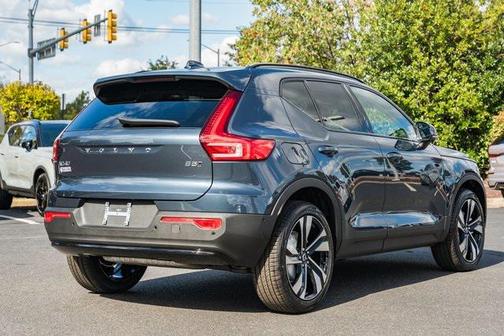 2026 Volvo XC40 B5 Ultra