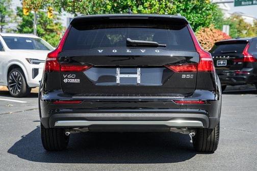 2026 Volvo V60 Cross Country B5 Plus