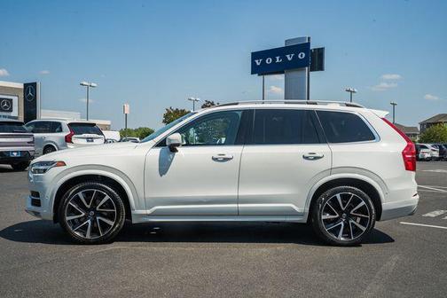 Ice White 2019 Volvo XC90 T6 Momentum