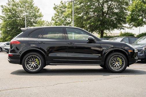 2017 Porsche Cayenne E-Hybrid S
