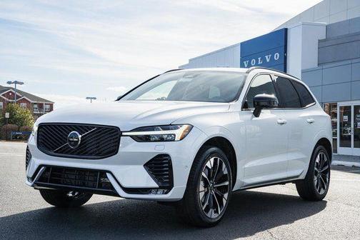 2026 Volvo XC60 B5 Plus