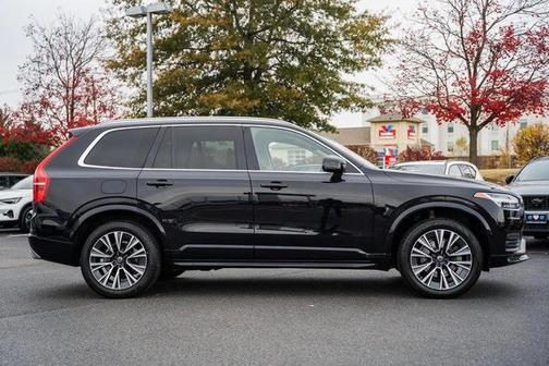 2020 Volvo XC90 T5 Momentum
