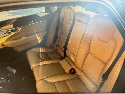 2023 Volvo S90 B6 Ultimate