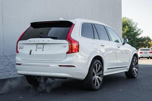 2025 Volvo XC90 Plug-In Hybrid T8 Plus 7-Seater