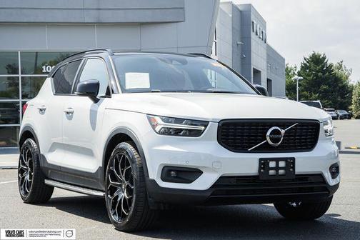 2021 Volvo XC40 T5 R-Design