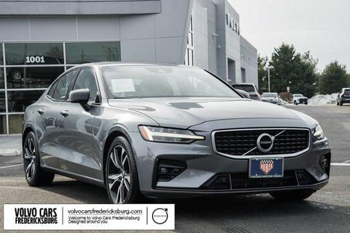 2019 Volvo S60 T6 R-Design