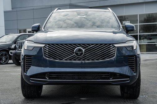 2026 Volvo XC90 Plus, B6 AWD Gas (mild hybrid), Gasoline, Bright, 7 Seats