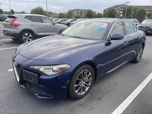 2019 Alfa Romeo Giulia Base