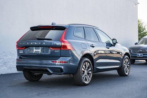 2025 Volvo XC60 B5 Core