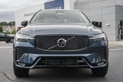 Denim Blue Metallic 2027 Volvo XC60 Ultra