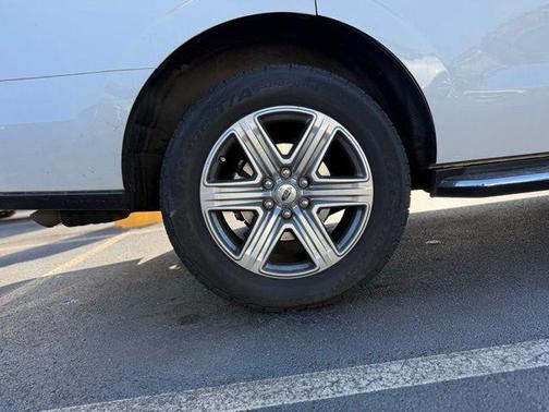 Star White Metallic Tri-Coat 2020 Ford Expedition XLT