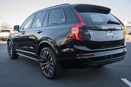 2026 Volvo XC90 B6 Ultra Dark Theme 7-Seater
