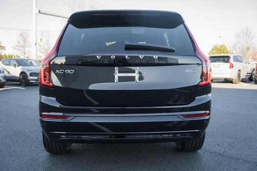 2026 Volvo XC90 B6 Ultra Dark Theme 7-Seater