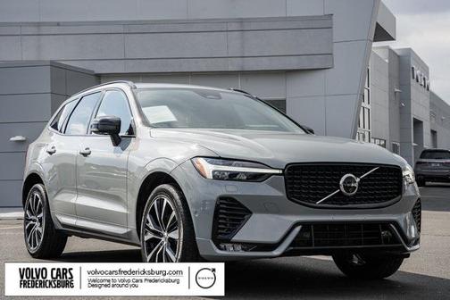 2024 Volvo XC60 B5 Plus Dark Theme
