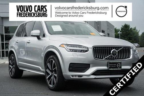 2022 Volvo XC90 T6 Momentum