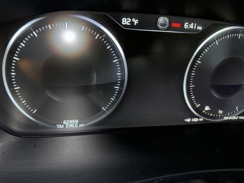 2021 Volvo S60 T5 Momentum