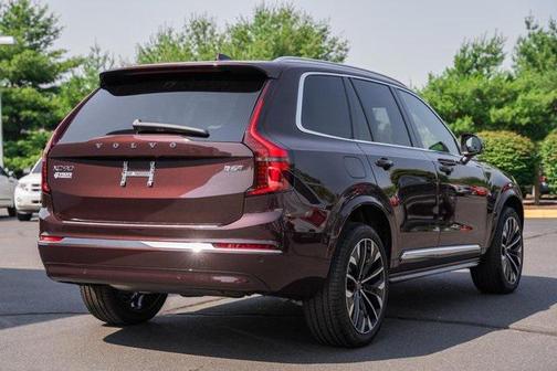 2025 Volvo XC90 B6 Ultra