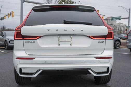 2026 Volvo XC60 B5 Plus