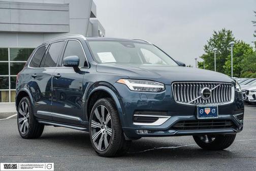 Denim Blue Metallic 2024 Volvo XC90 B6 Plus Bright Theme 7-Seater