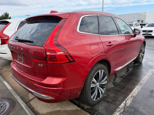 Fusion Red Metallic 2023 Volvo XC60 B5 Plus Bright Theme