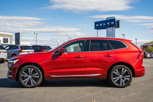 Fusion Red Metallic 2023 Volvo XC60 B5 Plus Bright Theme