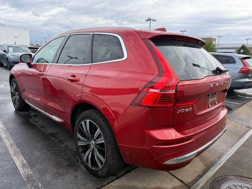 Fusion Red Metallic 2023 Volvo XC60 B5 Plus Bright Theme