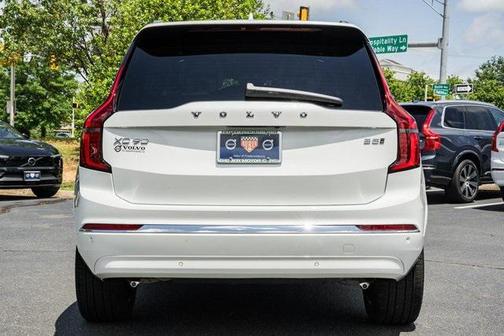 2025 Volvo XC90 B5 Core