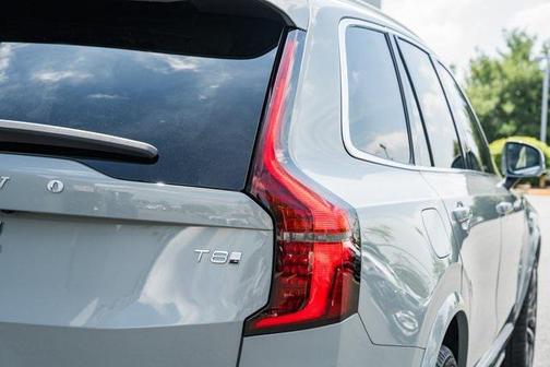2025 Volvo XC90 Plug-In Hybrid T8 Plus 7-Seater