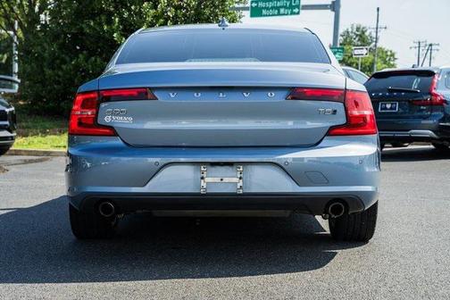 2018 Volvo S90 T5 Momentum