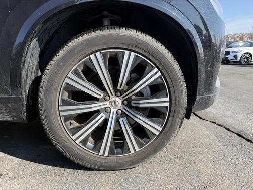 2024 Volvo XC90 B6 Plus Bright Theme 6-Seater