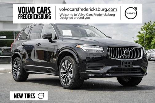 2022 Volvo XC90 T5 Momentum