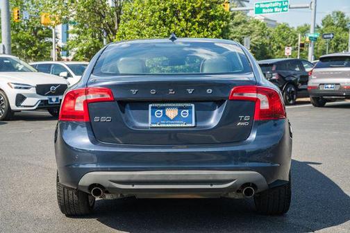 Caspian Blue Metallic 2011 Volvo S60 T6