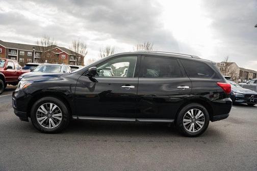 2019 Nissan Pathfinder SL